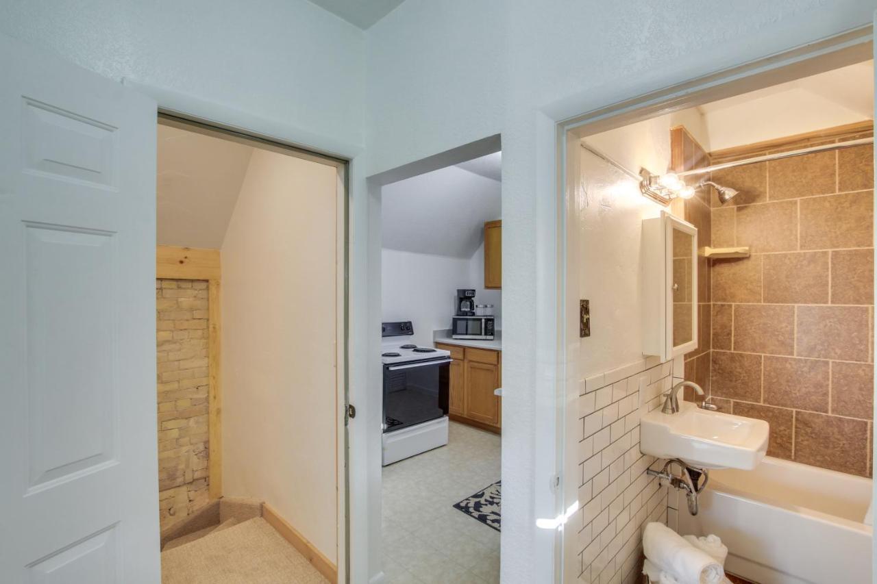 Convenient Logan Apartment - 1 Block To Town! Zewnętrze zdjęcie